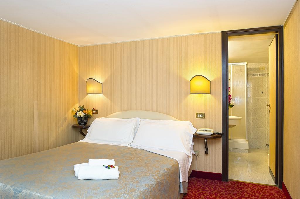 Grande Albergo Quattro Stagioni Rieti Værelse billede